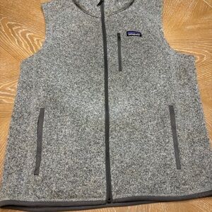 Patagonia men’s grey better sweater vest - large
